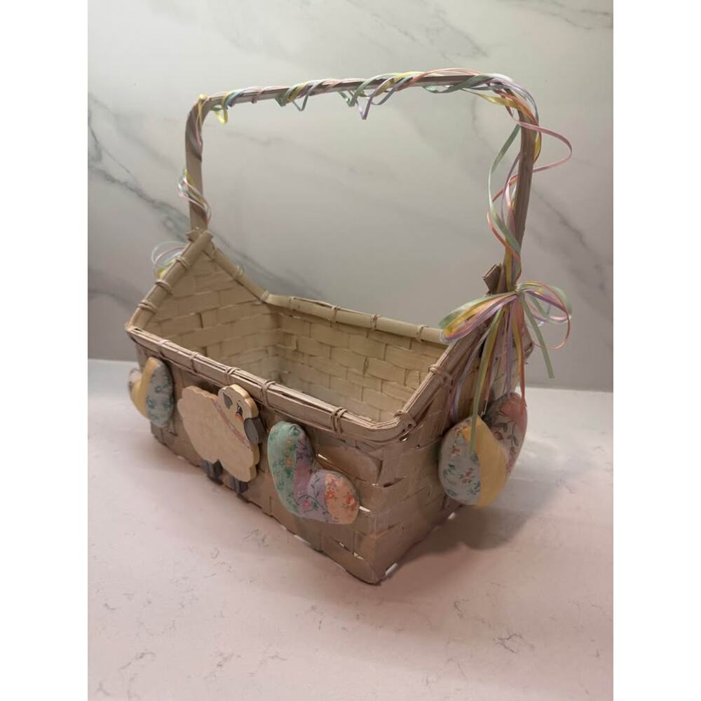 90s Nursery Lamb Heart Basket Organizer